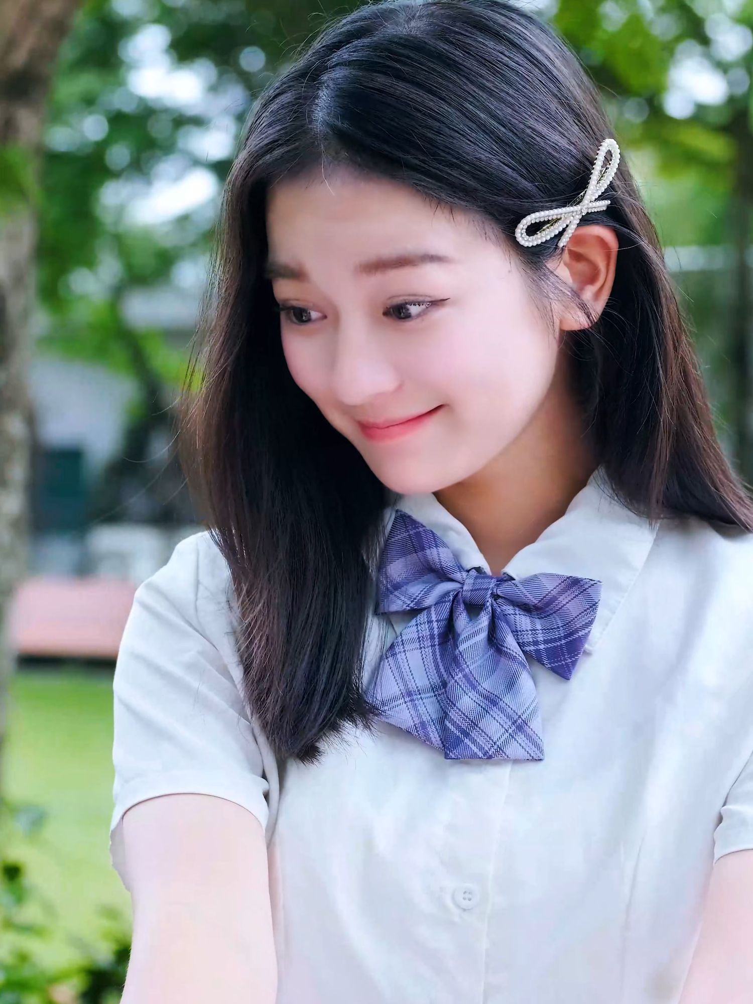 Left Out by Friends… But Found by Love! 🔥❤️#linhchihihi #messyclassroom #linhchihihine #linhchihihihi_