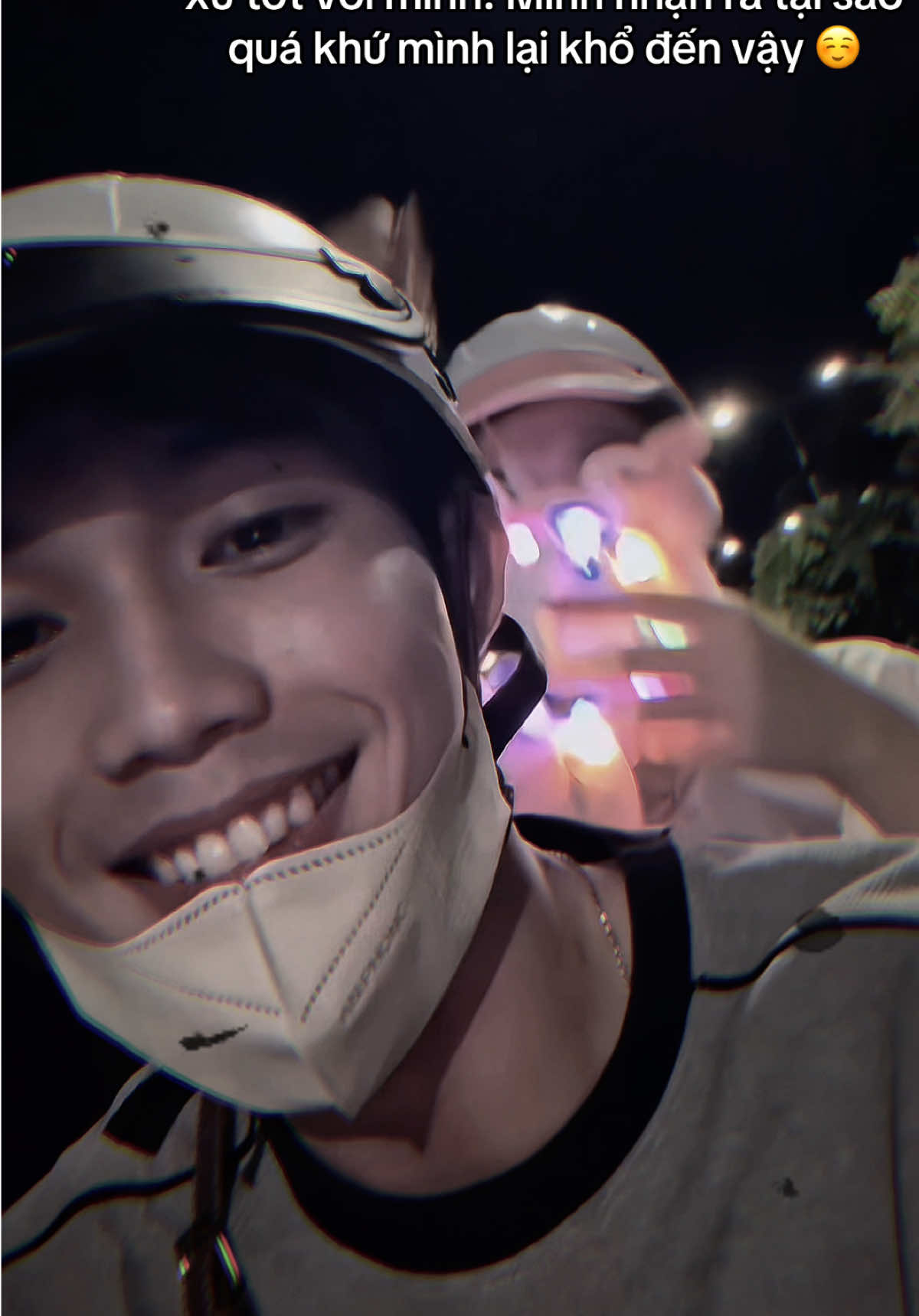 Đừng tìm người đàn ông khiến bạn trưởng thành ! Hãy tìm người đàn ông cho phép bạn sống như một đứa trẻ.❤️#xuhuong 