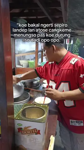 selagi ada mie ayam damai🍜😋 jangan lupa mampir di mie ayam mbak chem_plux di tunggu bolo😍 #promoseruweekend #mieayambaksombakchemplux #mieayam #bakso  @edhy_1nz 