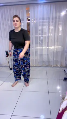 #tiktokkeşfet #COMEDY #öneçıkart #İRONİ #eylence DÜŞECEK DİYE KORKTUM AMA DÜŞMEDİ 😂☺️😜