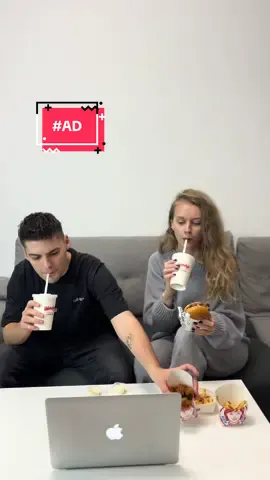 Tu știai ca Wendy's e acum și pe Glovo? Și au un Giveaway în care puteți câștiga vouchere de 100 lei dacă spuneți ce părere aveți despre produsele lor! @Glovo România @wendysromania #wendysromania #wendys #glovo #fypromania #fyp 