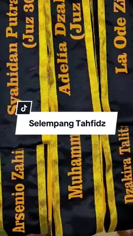 #belibajusitubondo #customselempang #selempangbesuki #sablonkaosbesuki #sablonkaosmurah 