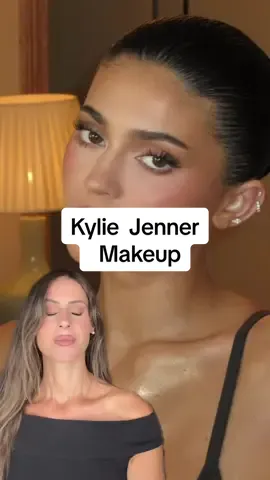 Kylie’s Paris FW makeup✨  #makeuprecreation #celebritymakeup #makeuptutorials #kyliejennermakeup #greenscreen 