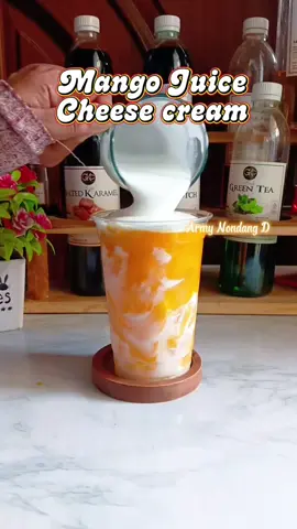 Mango Juice Cheese cream  Ide Jualan Minuman Kekinian. Bahan : - 1 buah mangga ukuran kecil - Air gula 50ml  - Air mineral 50ml  - Cheese cream powder 10g  - Air es/dingin 50ml  - Es batu secukupnya  - Cup 16 Oz  Cara membuat nya,lihat di video ya. Selamat Mencoba ‼️  #Mangocheesecream  #mangocheese  #jusmangga #fyp #fyptiktok   