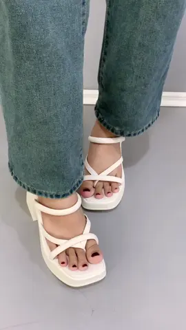 Join live yukkk😍🦋😍#promoseruweekend #needxuss #sendalwanita #fyppppppppppppppppppppppp #wedgesandals 