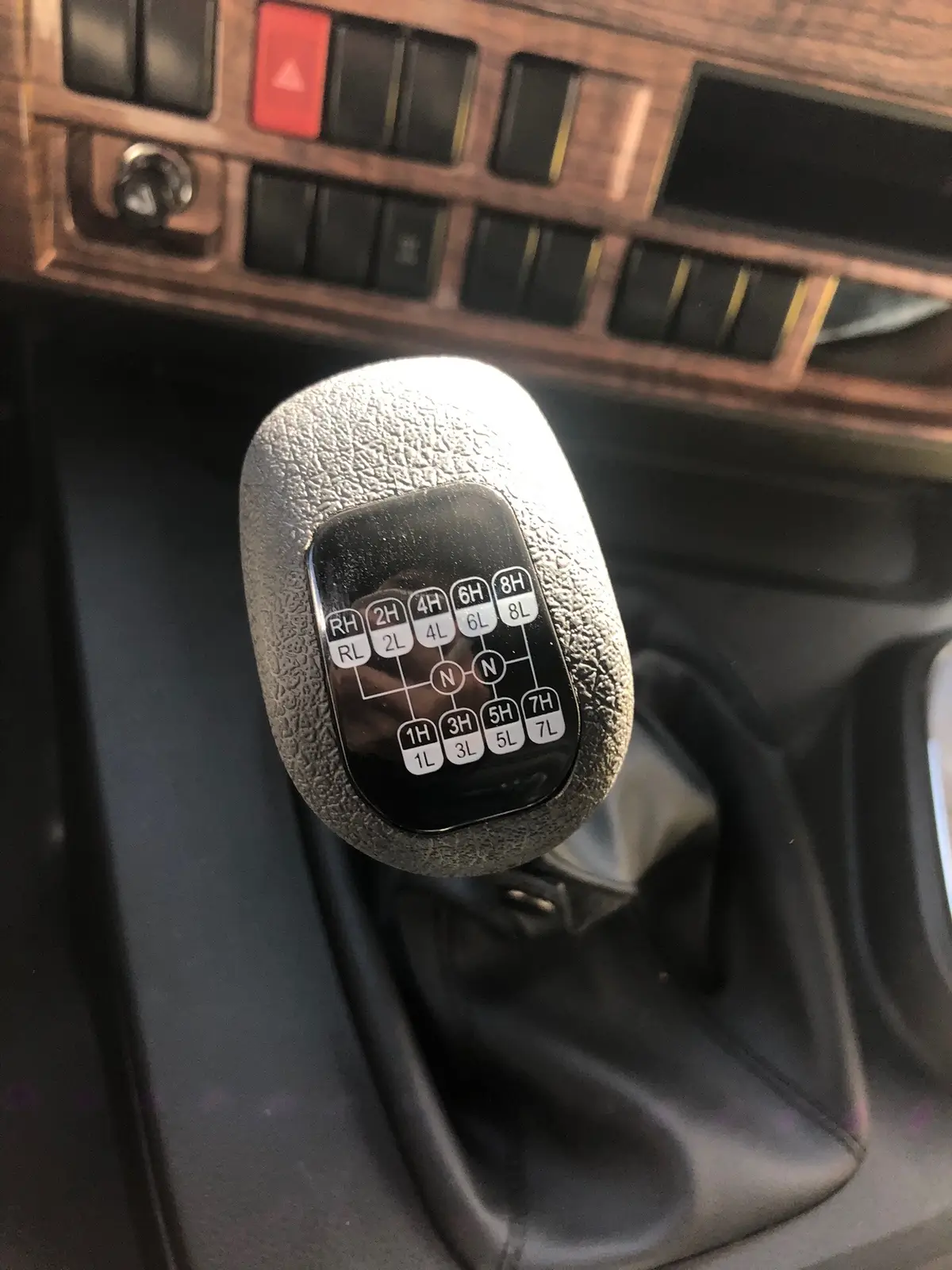 Ngày xưa thầy có dạy cái này đâu 😂😂