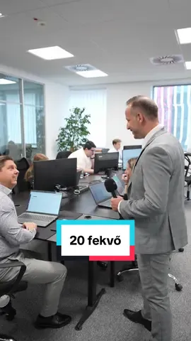 Van, amiért megéri küzdeni! 🤣 Neked sikerült volna? 💪 Írd meg kommentben! #ict #icteuropa #konyveloiroda #homeoffice #humor 