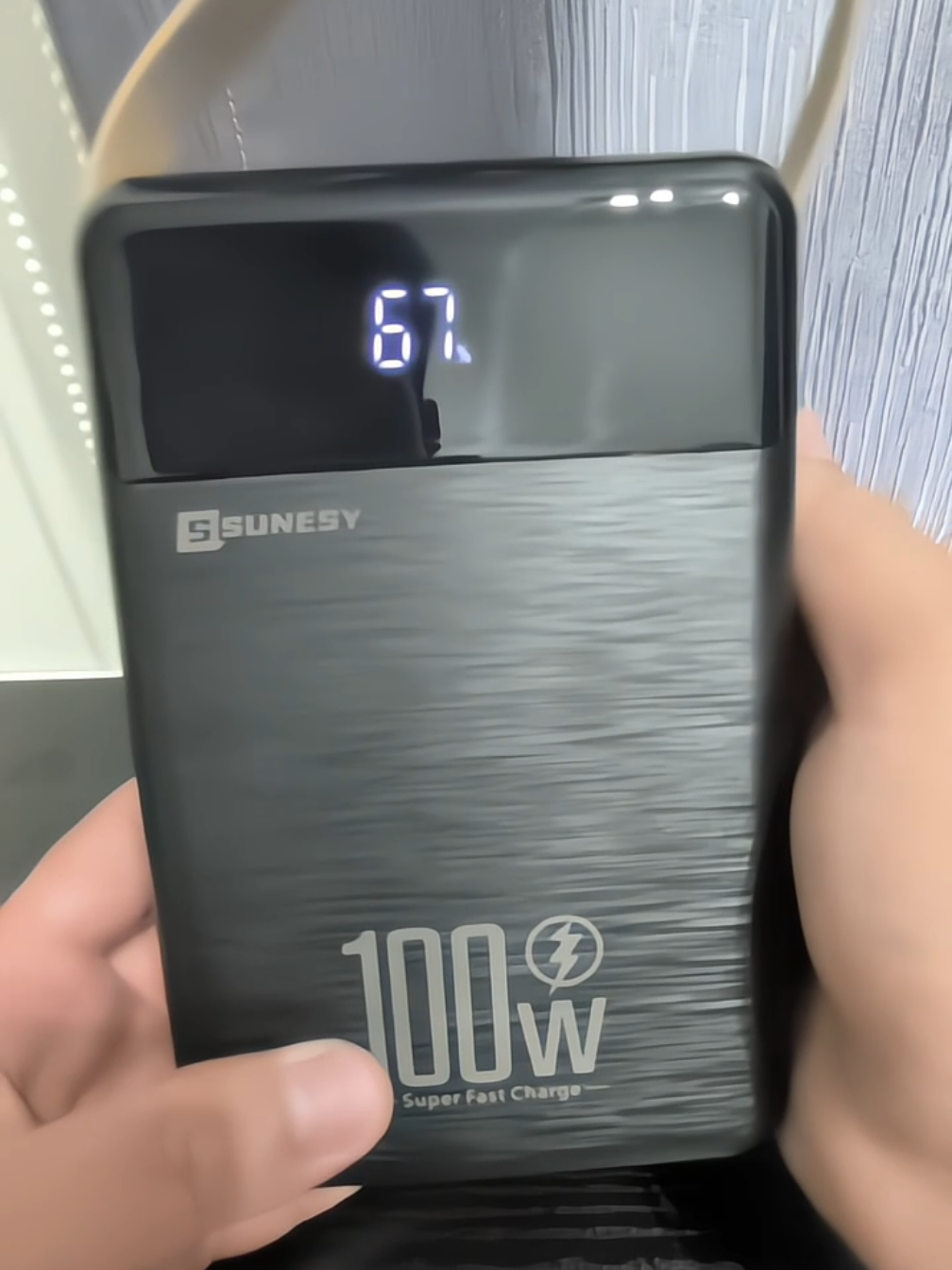 จะเดินทางไปไหนก็ไม่กลัวแบตหมด แค่มีพาวเวอร์ตัวนี้ไว้เลย 100,000 mAh ครบจบในตัวเดียว #tiktokshop1010แบรนด์แท้คุ้มสุด #พาเวอร์แบงค์ #พาวเวอร์แบงค์พกพา #ฟีดดดシ #ป้ายยาtiktok 