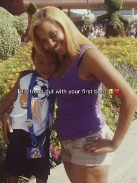 #CapCut my whole heart is growing up so fast 😭 #football #auntiesoftiktok #nephew 