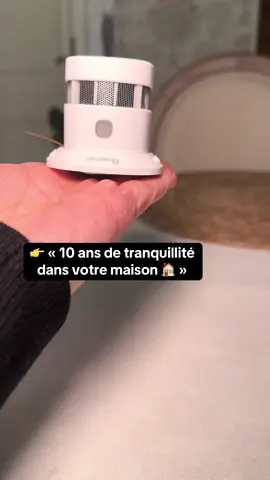 Un petit geste pour une grande tranquillité 🔔 ✔️ Batterie longue durée 10 ans ✔️ Compact et facile à installer ➡️ Disponible sur TikTok Shop #MaisonSûre #DétecteurDeFumée #PréventionMaison #SécuritéMaison #TikTokShop
