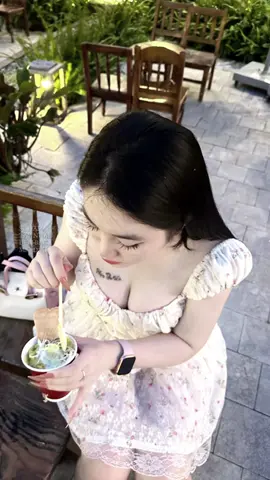 Trên đoạn đường em đi nếu có chẳng may có vấp ngã, em mong sẽ có người đến và cho em biết em không chỉ có một mình…❤️