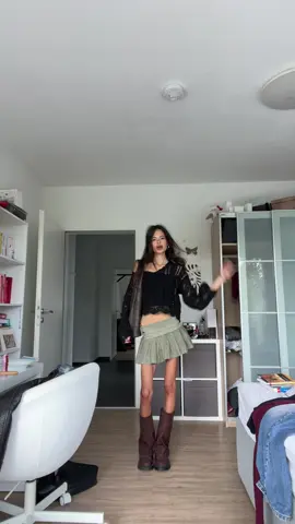 todays outfit #fitcheck #outfitideas #fashiontiktok #xyzabc #OOTD 