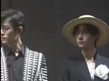 He was smiling when he came on stage. What did he say in his ear? . . . . #xiaozhan #wangyibo王一博 #theuntamed陈情令 #lanzhanxweiying #lanzhan蓝湛 