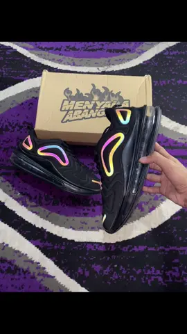 menyalaaa nihhhh🔥🔥#sepatu #sneakers #menyala #menyalaabangkuh🔥🔥🔥🔥🔥 #sepatupriawanita 