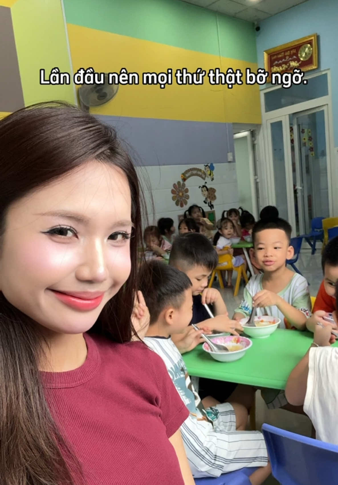 Cô mượn chú 1 xíu nhen.. 