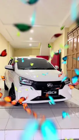 All New Ayla 1.2 R Cvt punya beberapa keunggulan yang mungkin sangat amat sesuai dengan kebutuhan klen manteman..... ✅️Efisien Bahan Bakar (sering di sebut sipaling irit di kelasnya) ✅️Ukuran yang kompak (mudah bermanuver di perkotaan dan parkir di ruang yang sempit) ✅️Kemudahan perawatan (Daihatsu memiliki layanan yang luas di indonesia) ✅️Fitur keselamatan (Airbag ganda,Abs 