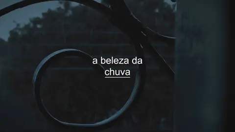 a chuva é um sentimento. #rainyvibes #cinematok #cinematic #filmtok #fypviralシ 