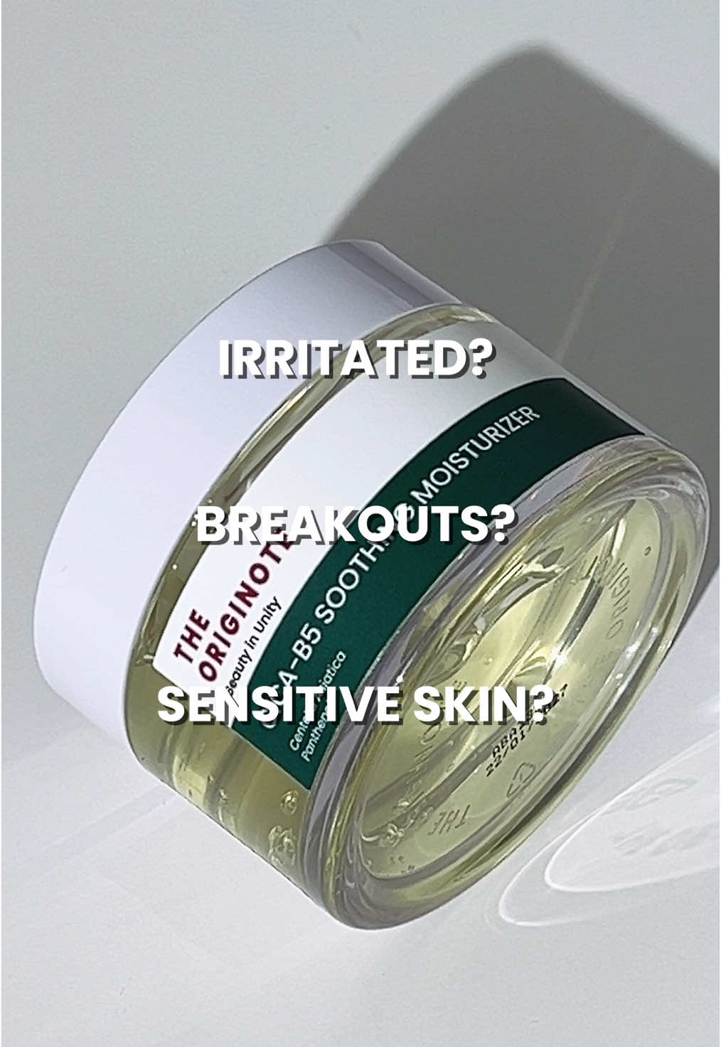 Have enough with our moisturizers? 👀  You better be not, OG! 😏 as we introduce to you our newly released CICA-B5 Soothing moisturizer that hydrates & treats the redness of your skin! ❤️🩵  Get yours now on our official stores (or yellow basket 🛍️💛) #theoriginoteph 