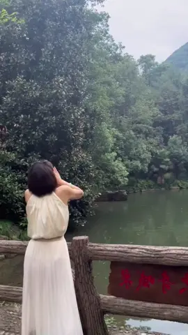 A Ghost Emerged from the River #GhostStory #HauntedRiver #ScaryGhost #HorrorVideo 
