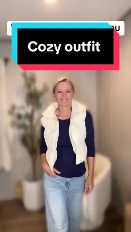I love a good cozy outfit you have on repeat all season long… #vest #repeatoutfit #cozy #cozyseason #comfy #comfyclothes 