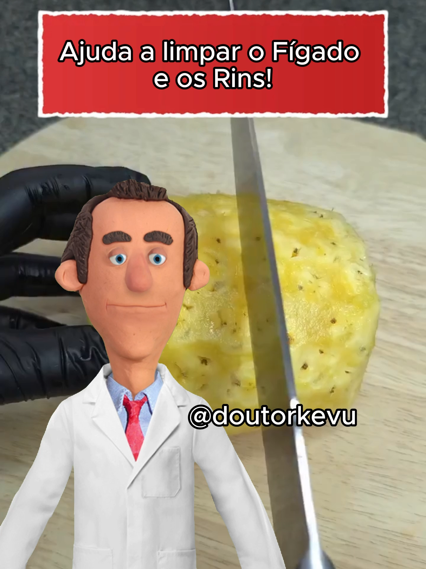 Belezuras, esse suco natural é um verdadeiro aliado da saúde! 🍍🥕🥒🍋 Com meio abacaxi, meio pepino, uma cenoura, dois limões e água, você prepara uma bebida poderosa que ajuda a: ✅ Limpar o fígado gorduroso ✅ Eliminar toxinas e pedras nos rins ✅ Aliviar infecções urinárias ✅ Melhorar a circulação sanguínea #sucoDetox #receitacaseira #fígado #rins #suconatural