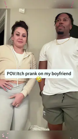 Itch prank 😂😂#funny #tiktok #fyp #foryou #usa #itchprank #prank #couple #family 