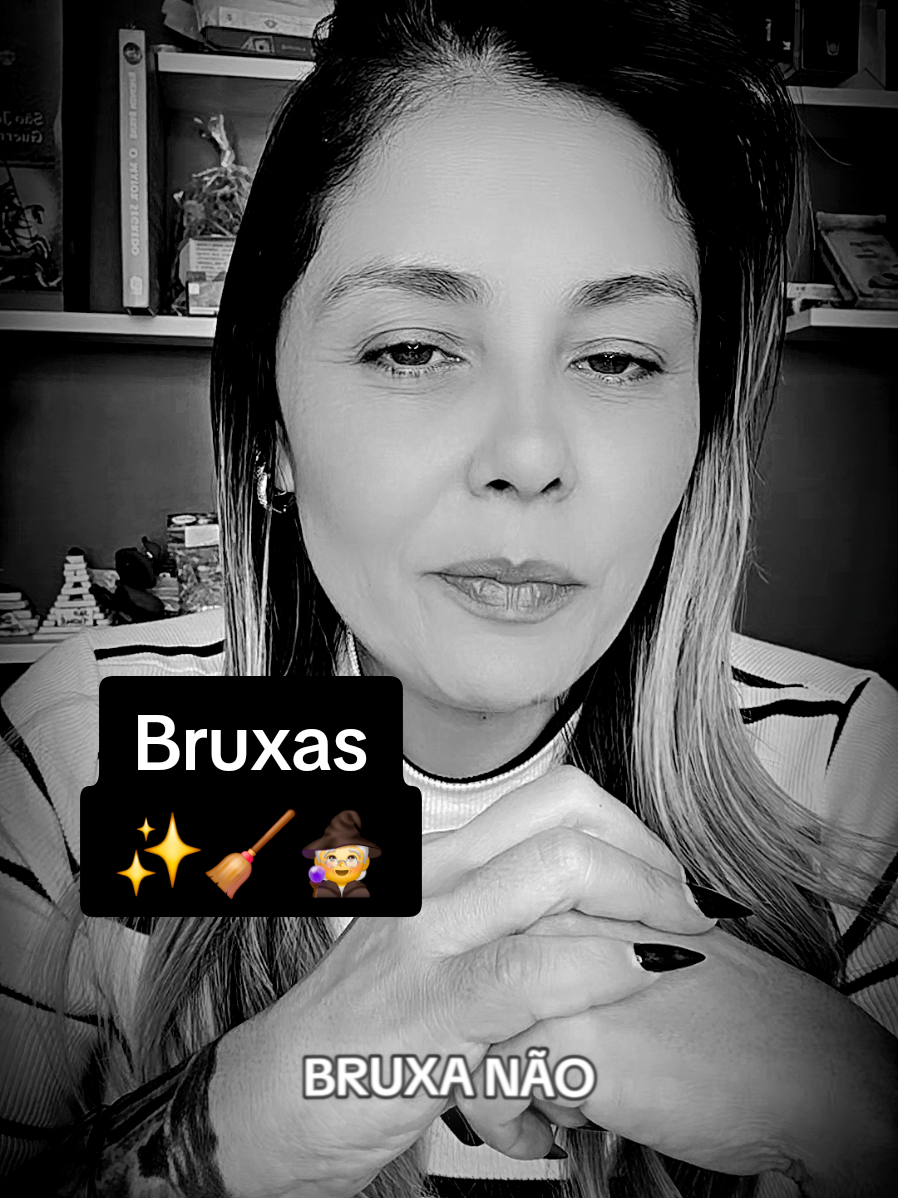 mes de outubro  mes das Bruxas você convive com elas e nem sabe  #bruxas #witch #outubro #wicca #witchcraft 