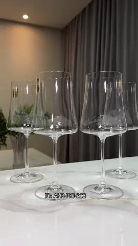 Jogo 6 Taças De Vinho Luxo Cristal Bohemia🍷🗿 Clique no link que está na Bio ou use o ID: AHB-PKJ-SCB para buscar pelo item na Shô.😉 ##enxoval##casanova##taças##mesaposta##mesapostacomamor