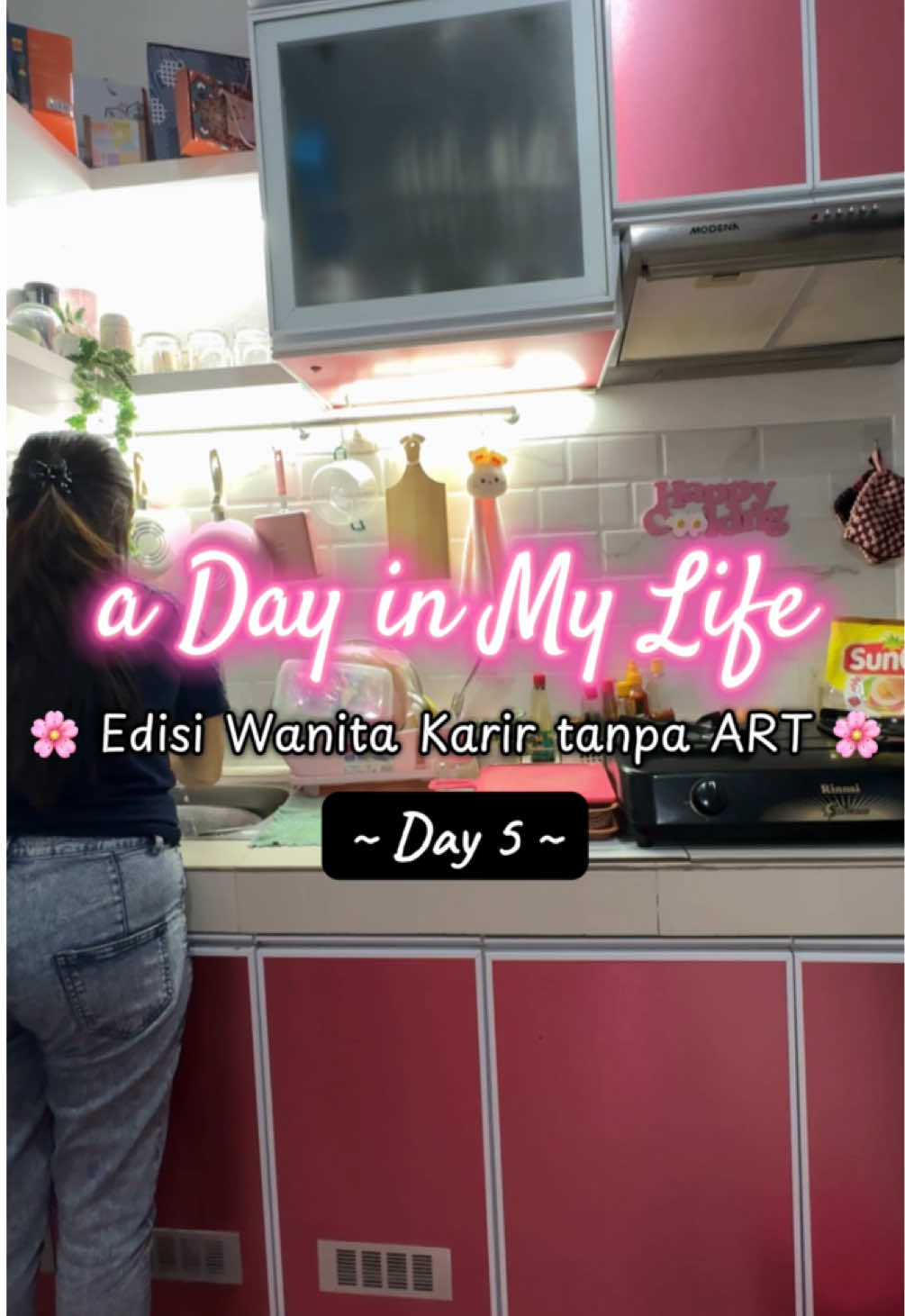 A Day in My Life ~Day 5~ ….. Masih Edisi Pulang kantor ku terus ……  “Bersih~Bersih donk” … #adayinmylife #fyp #rumahpink #pinpuhouse 
