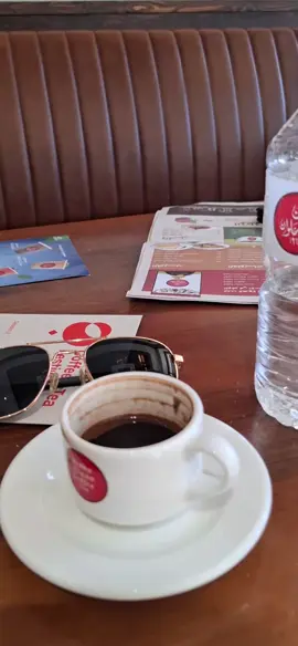 و يبقى #فنجان_القهوة هو ذاك الفنجان الذي يعطيك   شعور تتصالح فيه مع مزاجك..