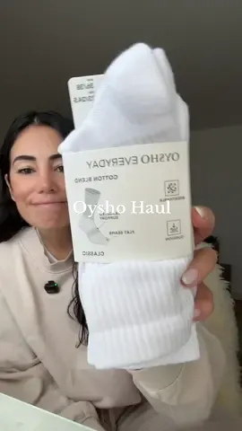 Portanto aqui vai um #haul da @OYSHO com as minhas últimas compras. Energy tá on point não acham? 😂😂👌  #compras #desporto #fyp 