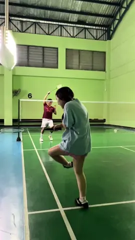 โดนลากไปตีแบต 2 ชั่วโมงเต็ม 🏸 แต่หน้าไม่ดรอปเพราะเจอคุชชั่นที่จริงใจ 😜✨ #SkintificTH #แฟน #ตีแบด #แต่งหน้า #รีวิวบิวตี้ 