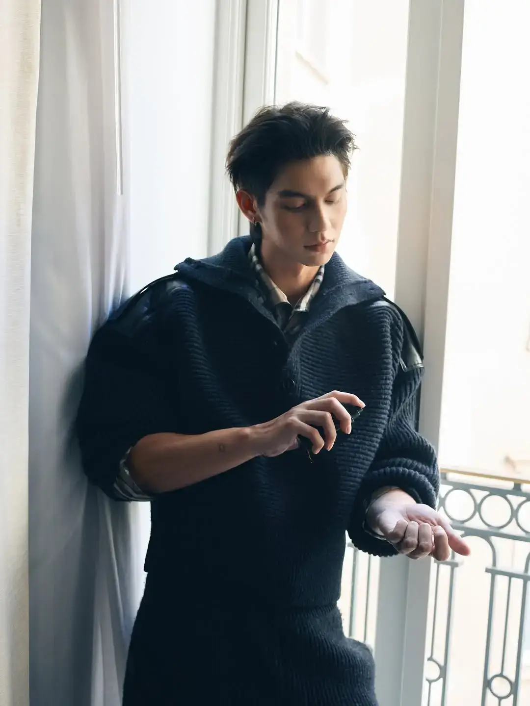 หล่อมากกกก🖤✨ cr. bbrightvc, cloud9_ent_ofc #BurberryxBRIGHT  #BurberryBeauty  #Burberry  #ไบร์ทวชิรวิชญ์ #bbrightvc 