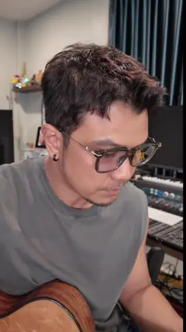 ใช่ฉันรึเปล่า #หนุ่มกะลา #numkala #เพลงฮิตtiktok #เพลงเพราะ 