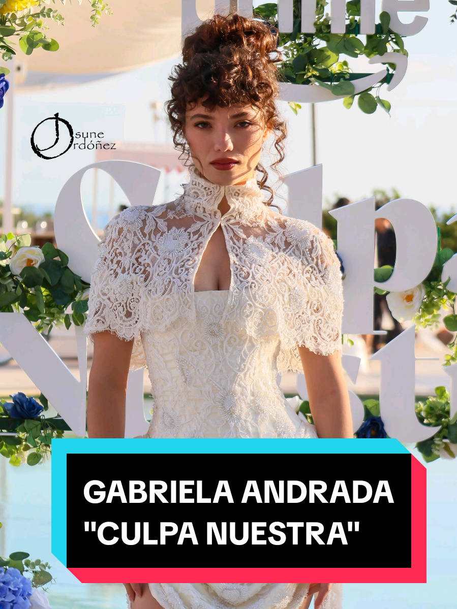 Asi hemos despedido #CulpaNuestra junto con Gabriela Andrada . La saga termina, el talento continúa. Descubre lo que nos contó. Gabriela es una actriz poderosa, que traspasa la pantalla, domina los silencios como pocas y sin duda es una de las artistas con mayor presente y sin duda de futuro. . Entrevista : @David Fraile Seco  Video : @Elsa Márquez  . #lacajadmusicatv #gabrielaandrada #culpanuestra #Culpables 