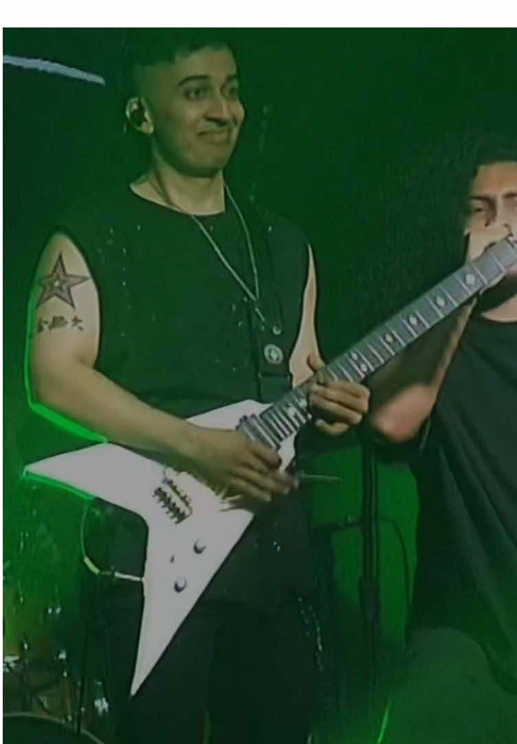Did Vibe have some of my best solos or Warfaze?  #onihasan #kieselguitars #guitar #guitarsolos #guitartok 