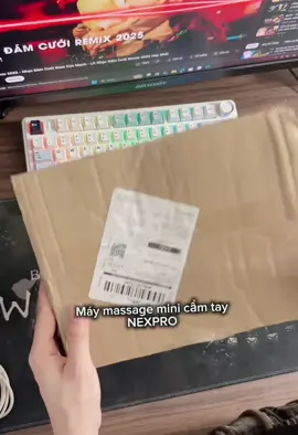 Máy massage  cầm tay, dễ sử dụng dành cho người nhức mỏi #maymassagecamtay #nexpro #tiktok #viral 