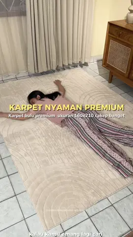 GATAU LAGI BAGUSSSS !!!!!!! Karpet bulu aduh sampe sayang buat dipake cukup pas ada tamu aja , soalnya kebagusan di taro dirumahkuuu mewah banget #karpetbulu #karpetpremium #karpetbuluhalus #karpetruangtamu 