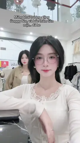 Bên e đã chuẩn bị sẵn 🎁 rồi , chờ cả nhà ghé thôi ạ 