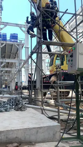 jangan anggap kegagalan adalah akhir dari perjalanan mu, tapi buatlah kegagalan itu menjadi awal dari kesuksesan #scaffolder #scafoldermuda #storykuli #fyppppppppppppppppppppppp #scaffolderlifestyle  #batamhits 