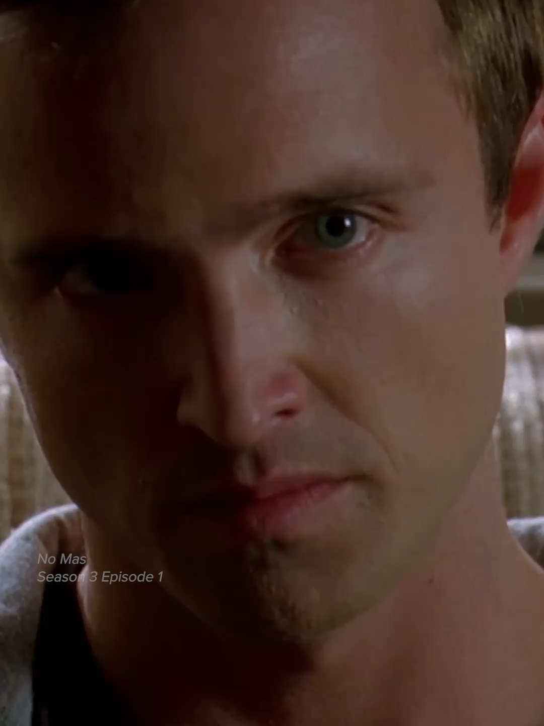 someone give jesse a hug pls 🥲 watch #breakingbad on netflix #brba #aaronpaul #jessepinkman #tvshow