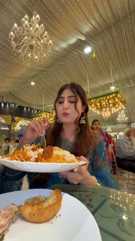 Everything I ate a Pakistani wedding! 🥹✨ @rasoi_fp  #pakistaniwedding #shadikakhana #pakistanibride #fyp 