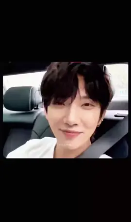 ketinggalan nih gw?!?!😓🙏🏻 #JOSHUA #HONGJISOO #JOSHUAHONG #JOSHUA #SEVENTEEN 