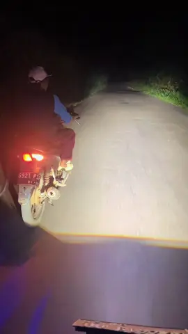 Untung pakek lampu ini jadi bisa saling tolong di jalanan 🙏🏻#orion #biled #afiliate 