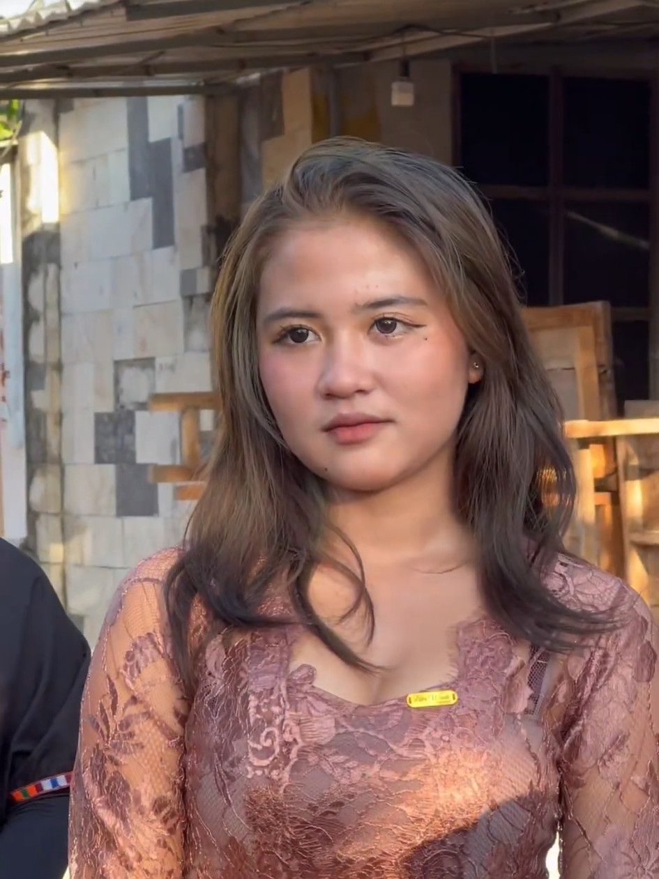masyaallah cantiknya gadis desa.. produk lombok nih bos senggol dong#LIVEIncentiveProgram #LIVEwithlowfollowers #PaidPartnership 