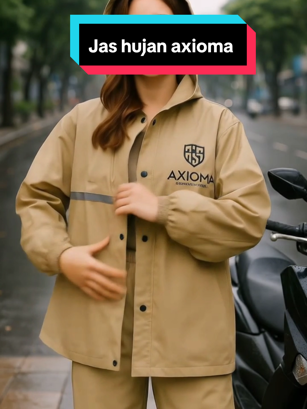 ga perlu khawatir lagi kalau hujan, ada jas hujan dari axioma.
