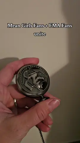 If I didn't have work today, I would be in full Edward cosplay all day 🤣 maybe tonight 🤔  IB: @Ravenna Angel  #october3rd #cosplay #fullmetalalchemistbrotherhood #fma #meangirls 