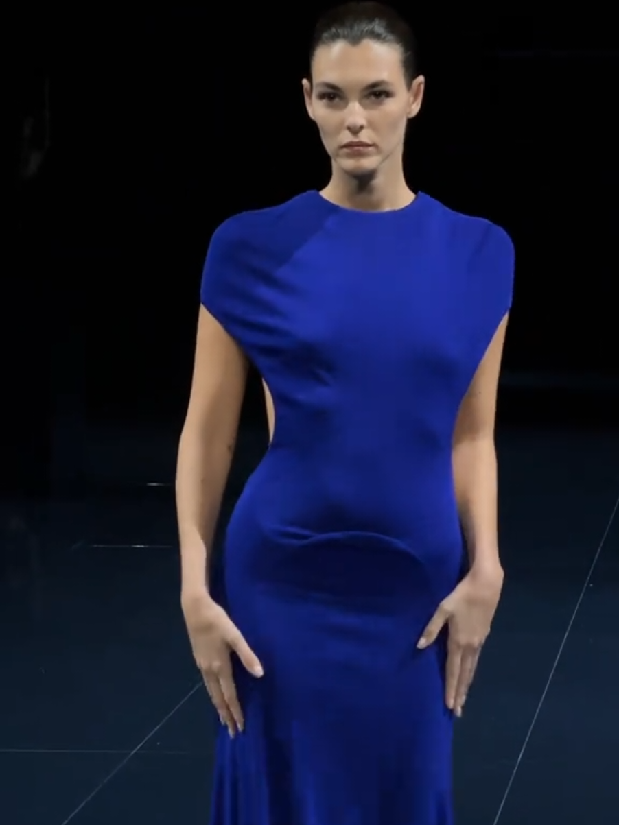 #vittoriaceretti for #tomfordspring2026 #tomford #model #Runway 