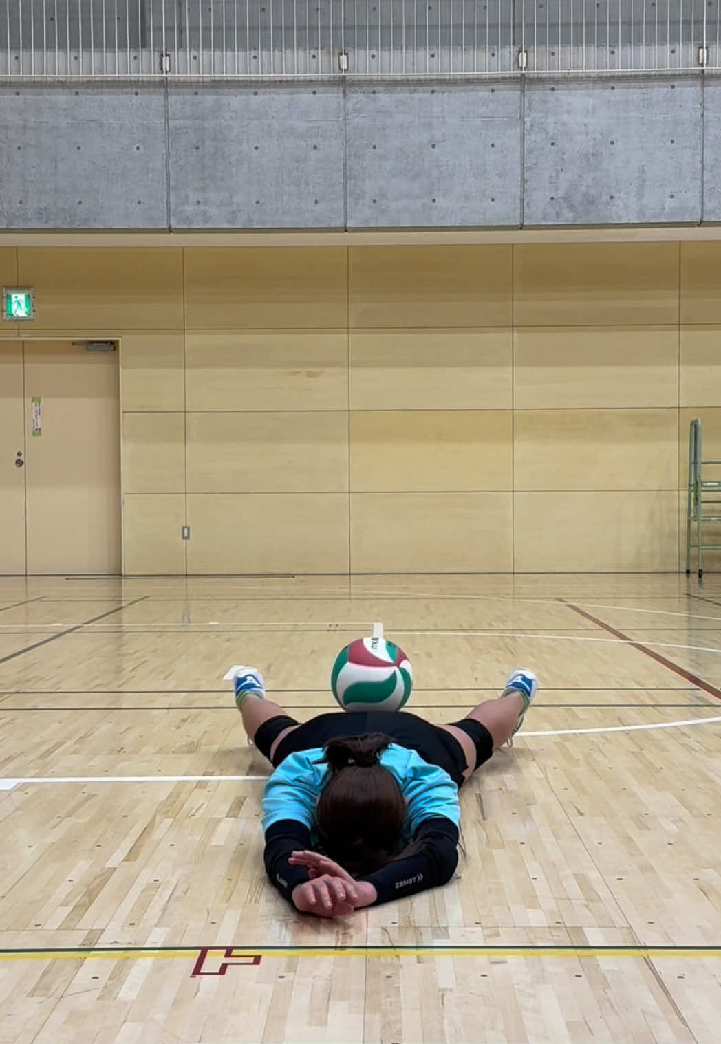 吸収した？🍑 #まりん #volleyball #volley #haikyuu #バレー  @たつ🐉👶🏻🏐  @JUN🐶⚒🏐🥎  @ゆうにゃん🐔🐾【volleyball】  @いちか🐼🏖️  @ゆの🏐💃 