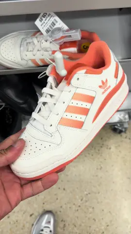 Burlington en Portchester en NY #nike #sneakers #ofertas #burlington #portchester 